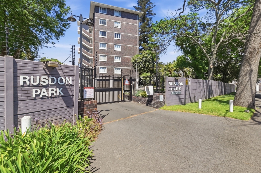 1 Bedroom Property for Sale in Rondebosch Village Western Cape